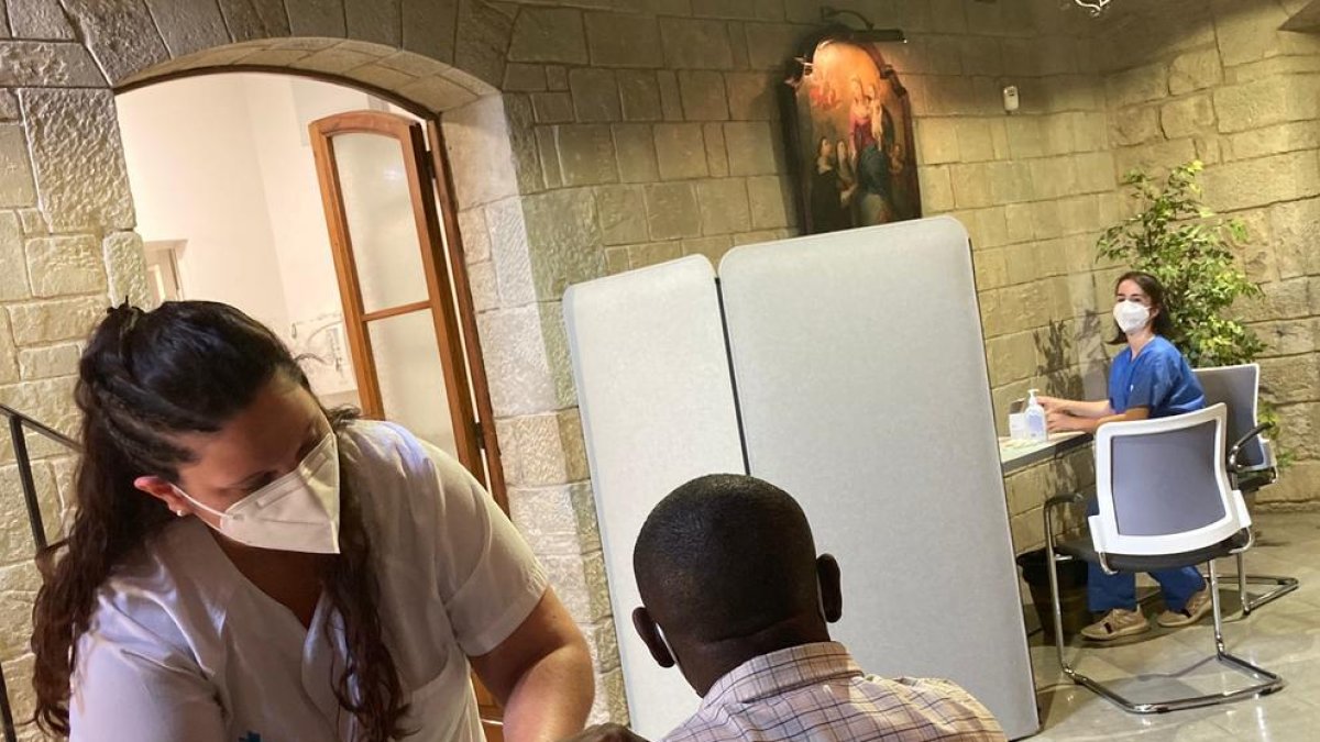 Espanya registra 8.167 nous infectats de covid-19 i 16 defuncions més des de divendres