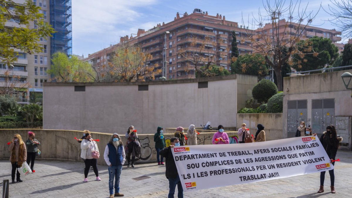 Denuncian agresiones por parte de un usuario de l'STS Sant Salvador