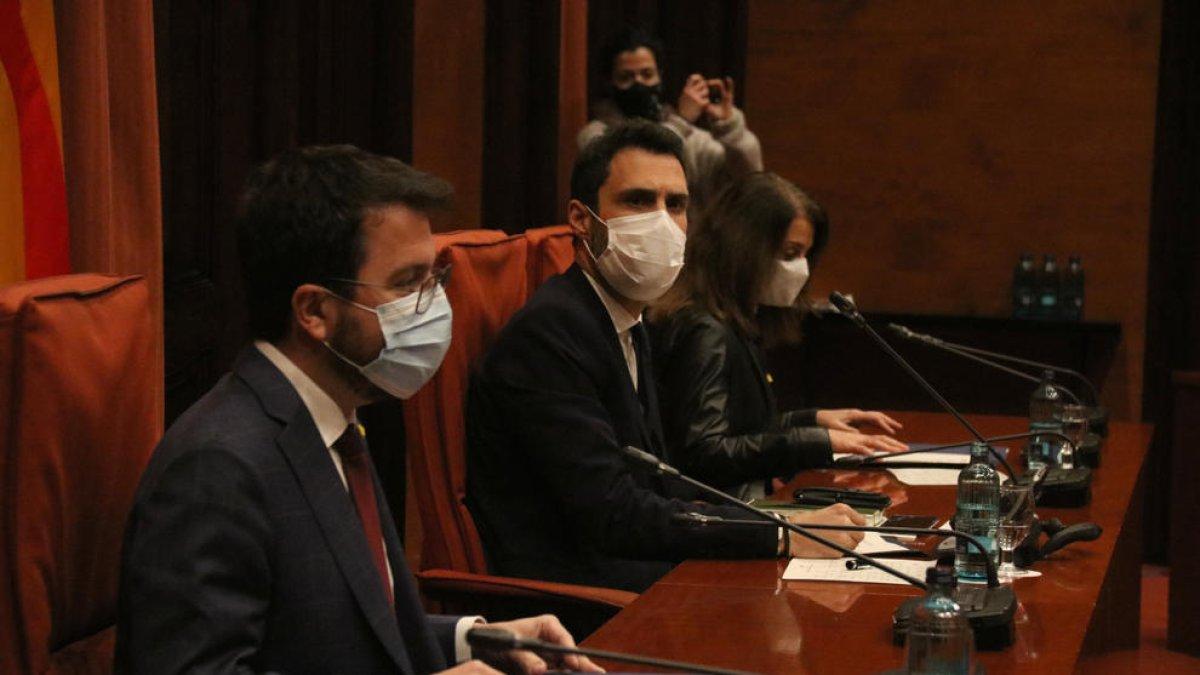 El Gobierno propone a los partidos aplazar las elecciones y celebrarlas entre mayo y junio
