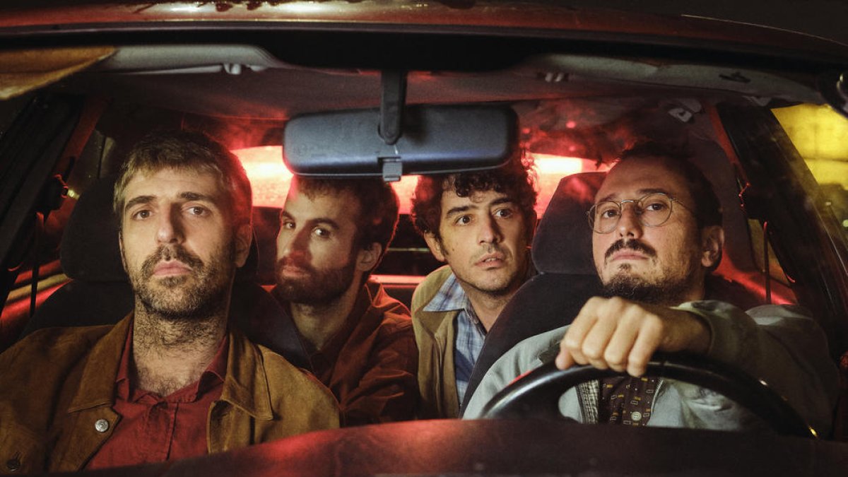 Manel estrena un single sobre una cita frustrada por un brote de fiebre