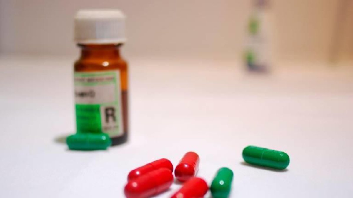 Un fàrmac oral aconsegueix suprimir «totalment» en 24 hores la transmissió del coronavirus