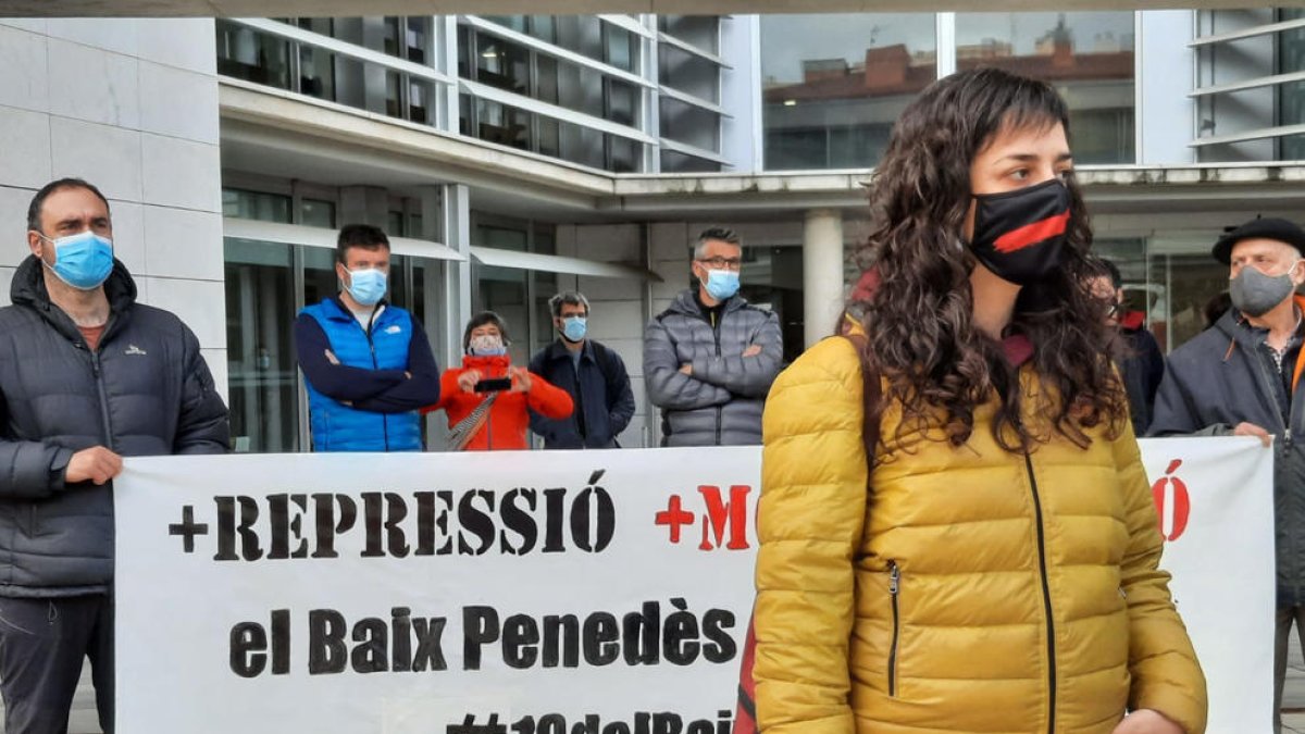 La concejala de la CUP en l'Arboç Maria Mestre no acude a declarar por el corte de la Jonquera