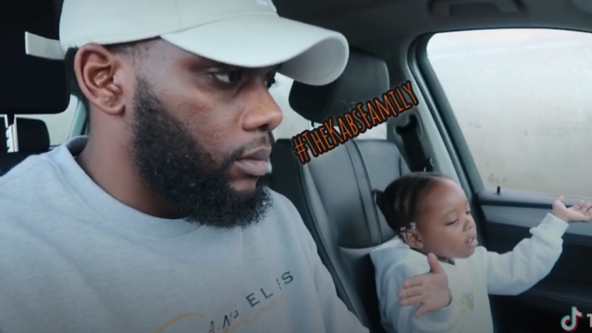 Mali Kabs, la nena de quatre anys que parla dotze idiomes i també sap cantar