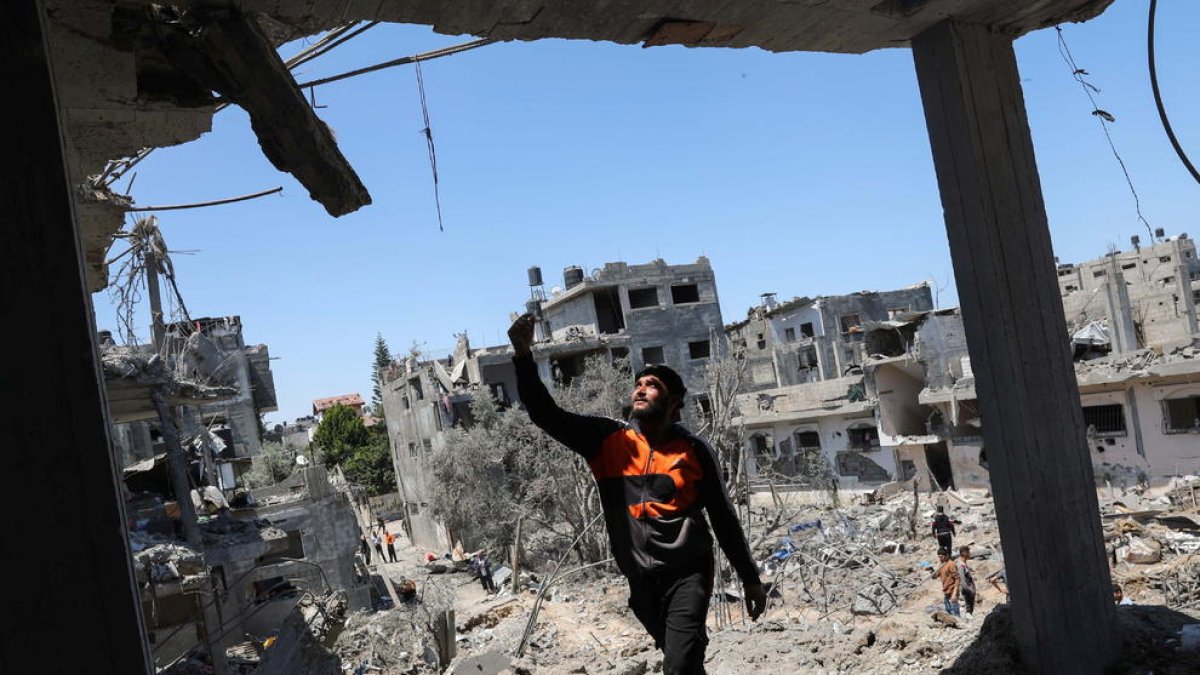 Israel bombardea Gaza para|por tierra y aire en el mayor ataque desde el inicio de los enfrentamientos