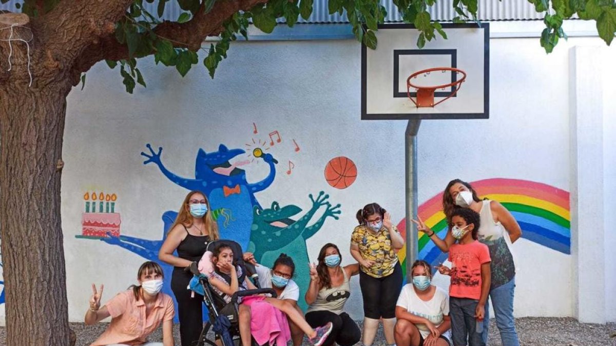 La Fundación “la Caja” colabora con el recreo|centro de recreo para personas con discapacidad psíquica Sapo Azul de Cambrils