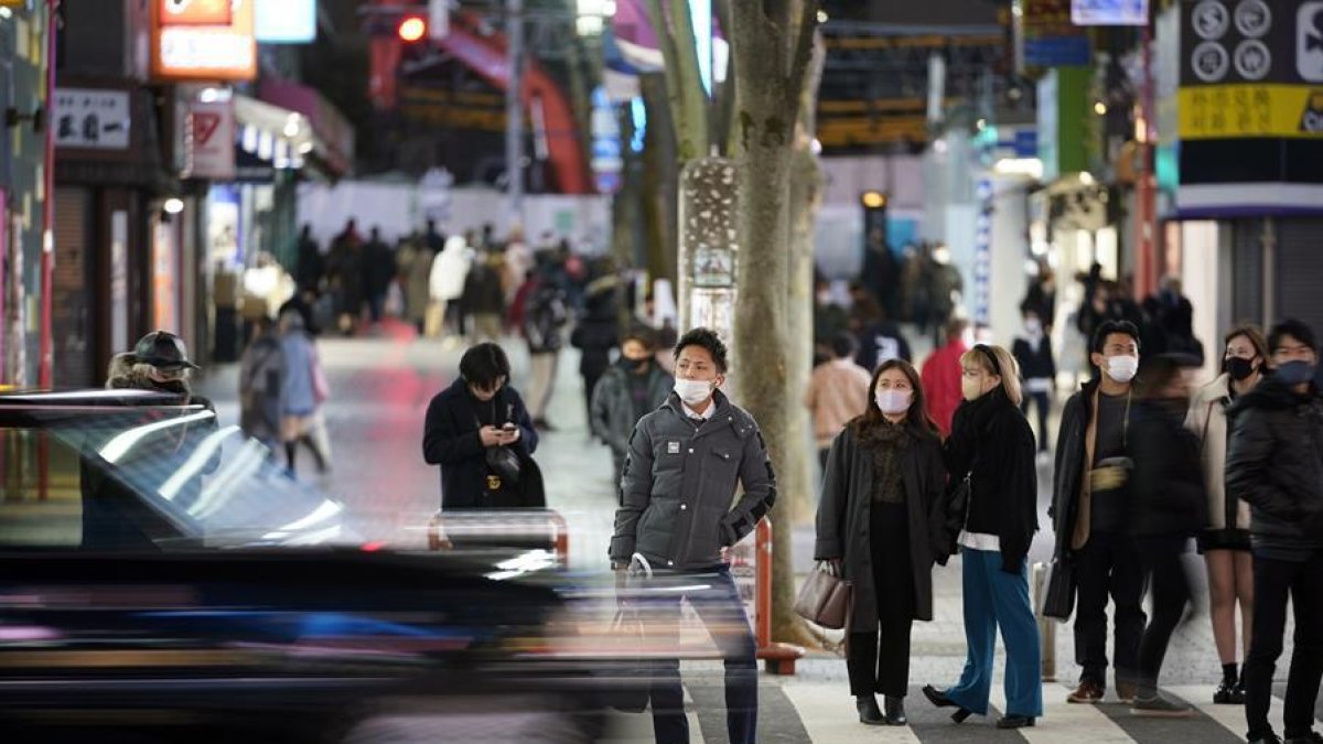 Japón detecta una nueva variante del coronavirus diferente a la del Reino Unido, Sudáfrica y el Brasil