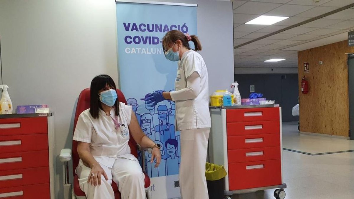 Salut ha vacunat a 1.625 tarragonins amb la dosi de Pfizer