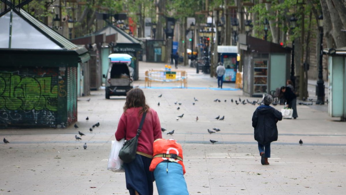 Un año de estado de alarma, en cifras: medio millón de parados, 200.000 afectados por ERTO y 20.000 empresas perdidas
