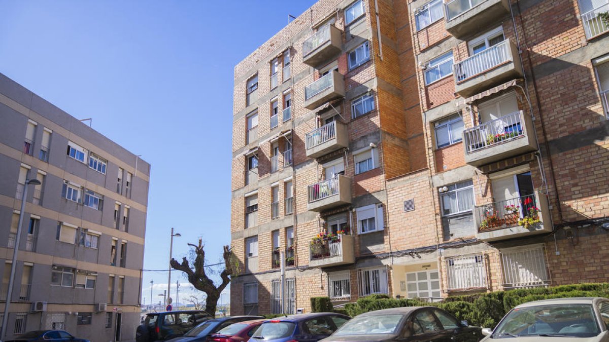 Entran a robar en un piso de la Floresta mientras los propietarios dormían