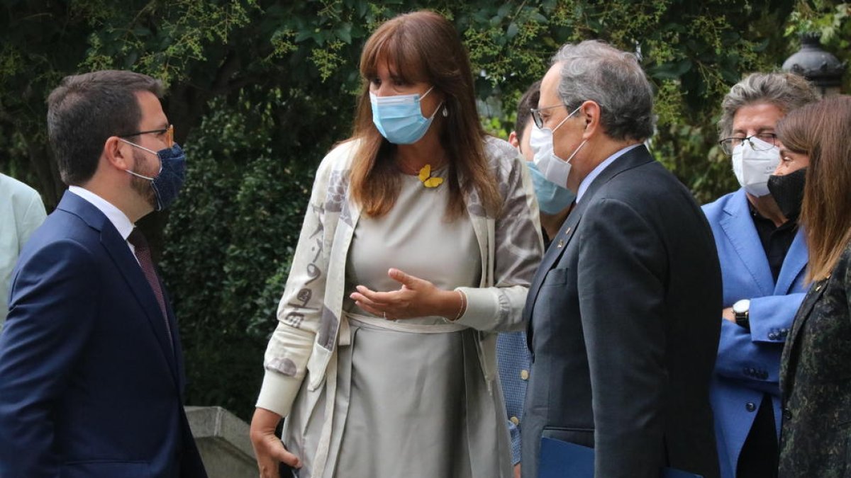 ERC se reunirá con Junts para abordar la investidura y deja los comunes para un futuro encuentro