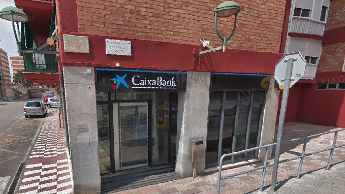 A los vecinos de Sant Pere y Sant Pau, alerta por|para una pareja de carteristas