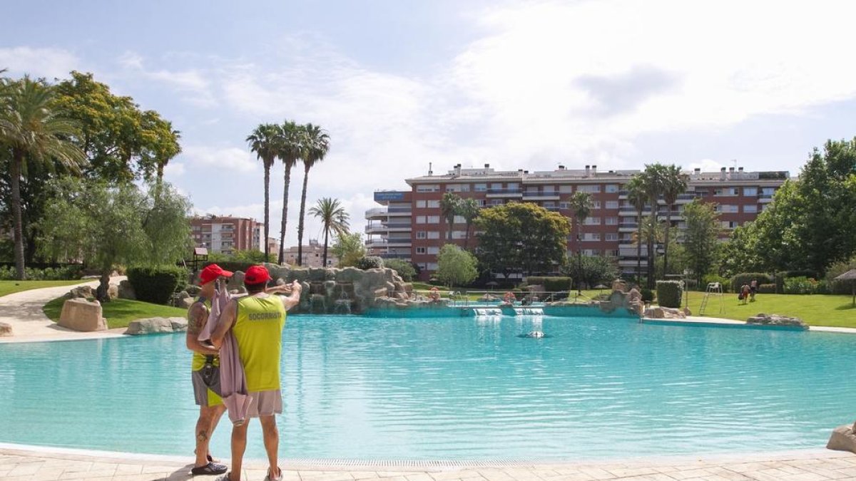 El Ayuntamiento de Reus prevé reabrir las piscinas municipales al público en verano
