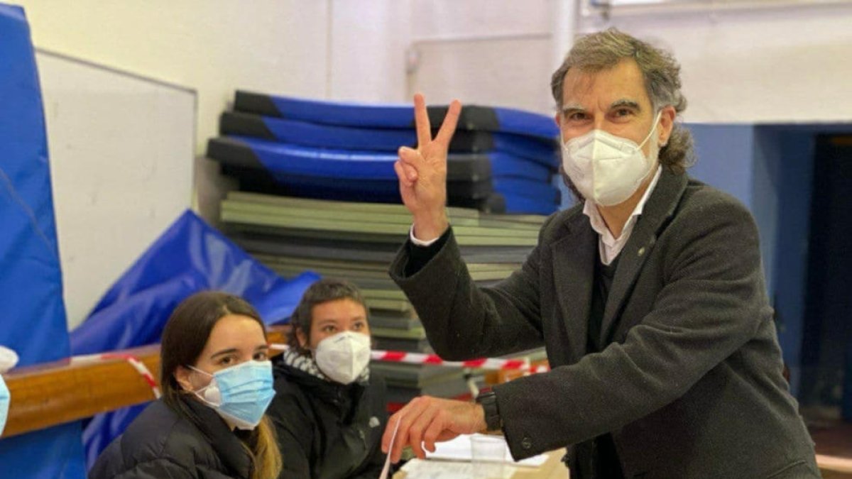 Cuixart (Òmnium) demana votar «per l'amnistia, l'autodeterminació i la justícia social, si cal amb la pinça al nas»