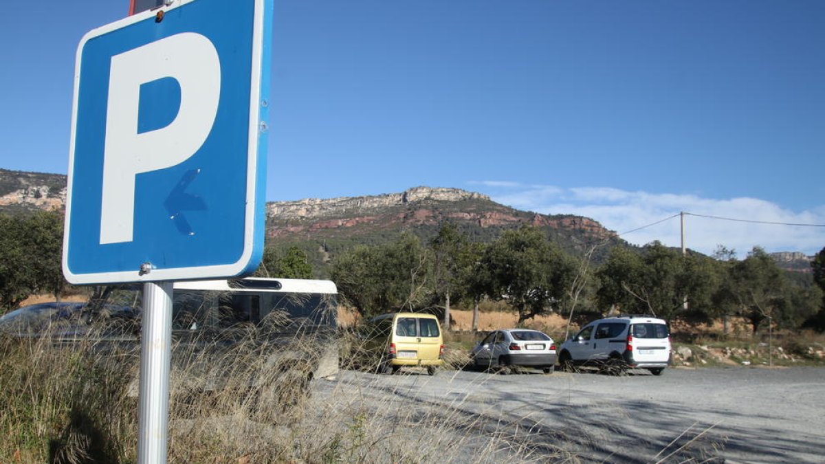 Alforja acondiciona dos aparcamientos de 90 plazas cada uno en el municipio