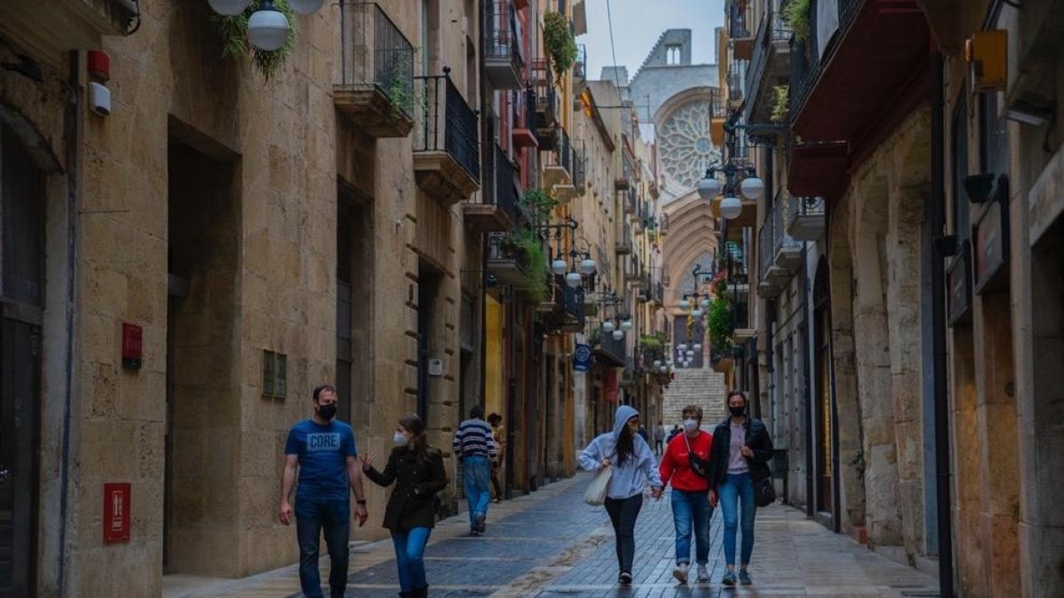 bar, restaurando, terraza, restauración, pandemia, reapertura, horario, restricciones, Tarragona, coronavirus, covid-19, mascarilla, reuniones sociales, clientes, amigos, encuentros