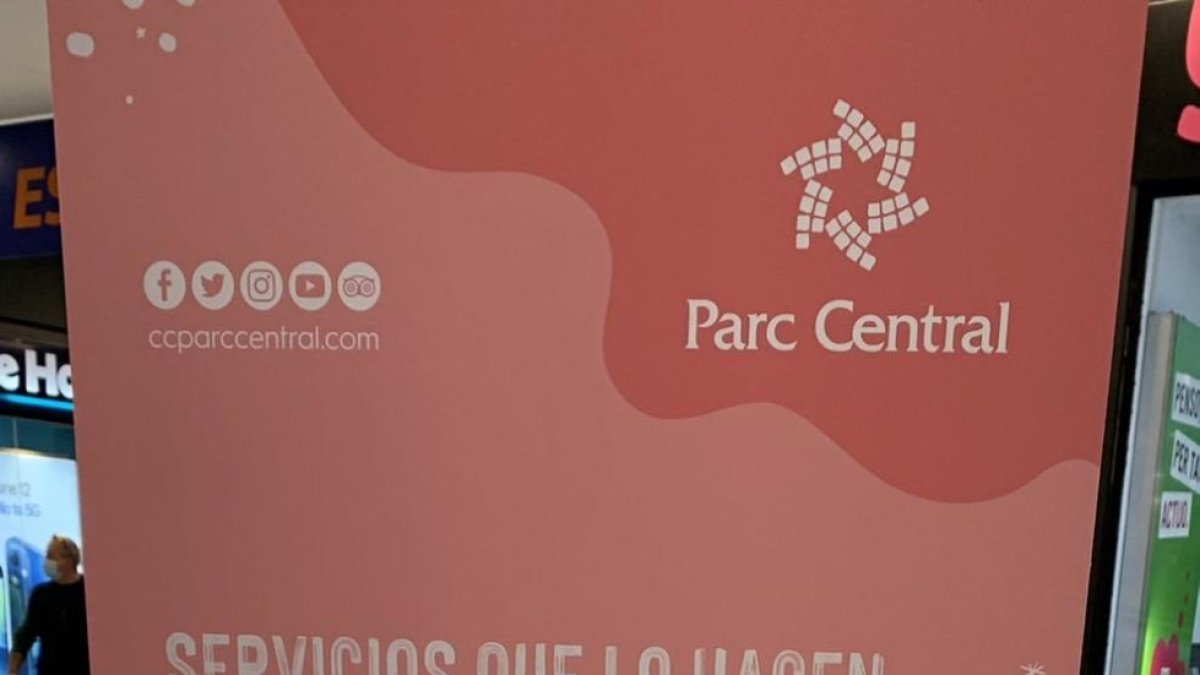 Alejandro Fernández y Carod-Rovira discuten wn Twitter por un cartel en castellano en Tarragona