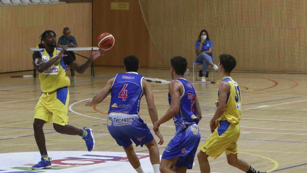 Valls i Salou es mostren intractables en l'inici a EBA