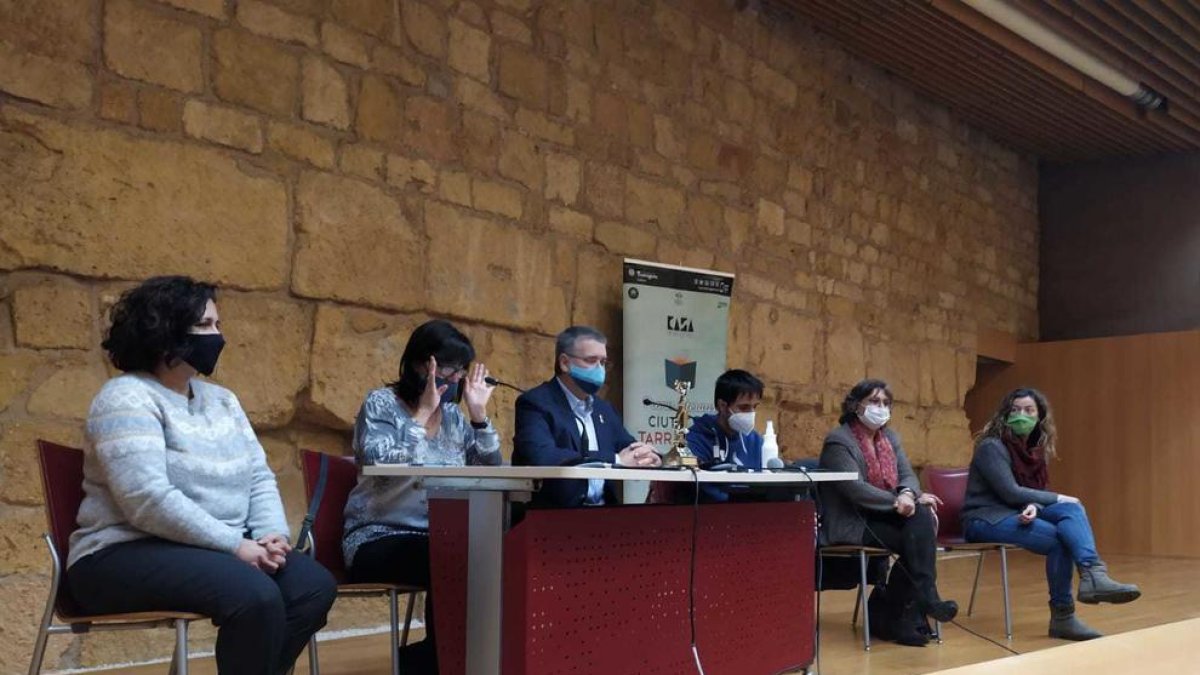 L'Antiga Audiència acull la presentació del llibre 'Els Nigrants i altres contes', Premi Tinet 2019