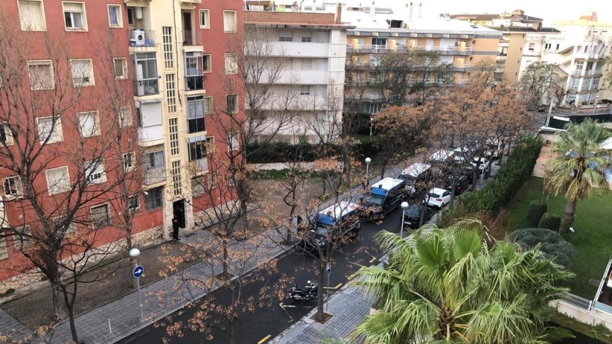 Dispositiu policial a Salou relacionat amb delictes contra la salut pública i el patrimoni