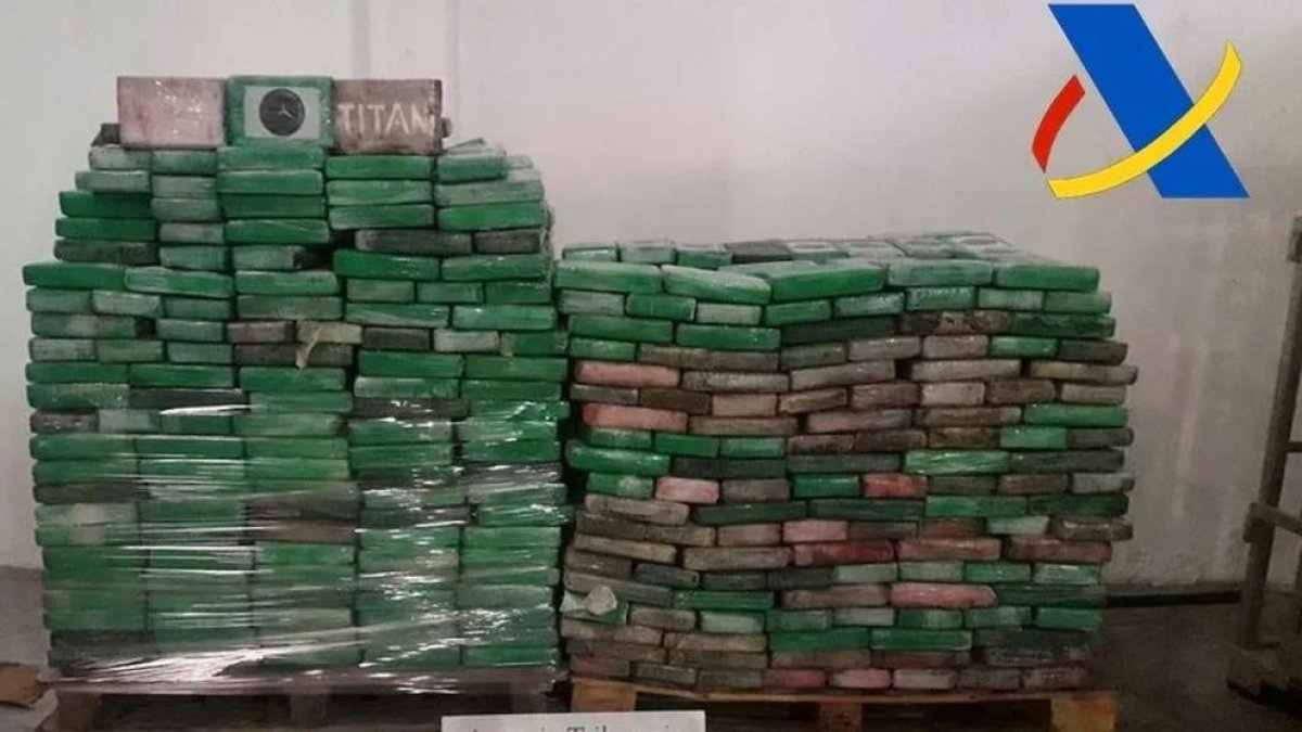 Encuentran 1.600 kilos de cocaína en un contenedor con plátanos en Algecires