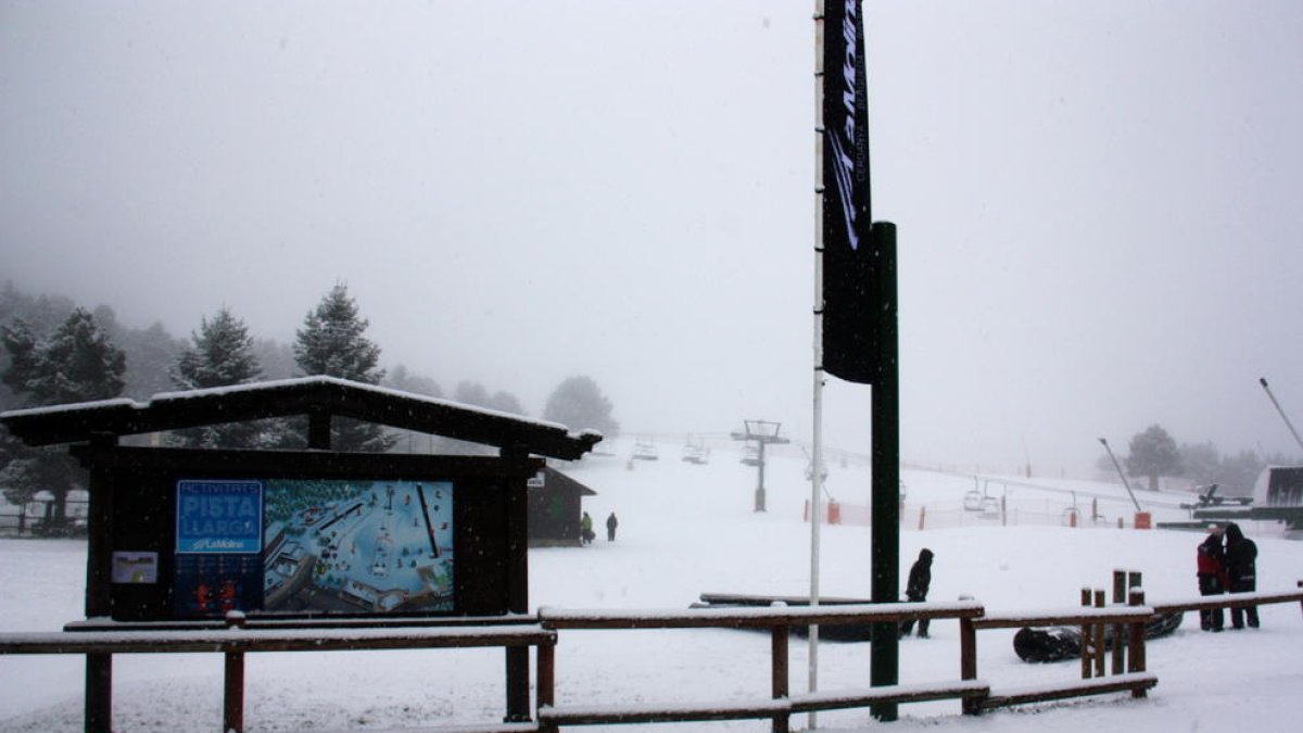 La Generalitat estudia fer «dies blancs» per anar a esquiar amb un aforament restringit
