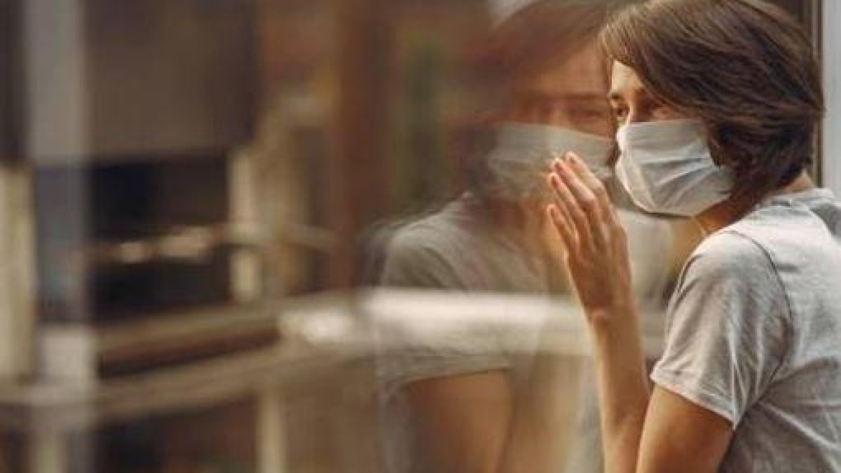 L'aïllament i la pandèmia augmenten el risc de patir depressió a l'hivern