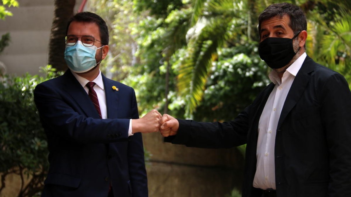 Los afiliados de JxCat avalan con un 83% de los votos el acuerdo de gobierno con ERC