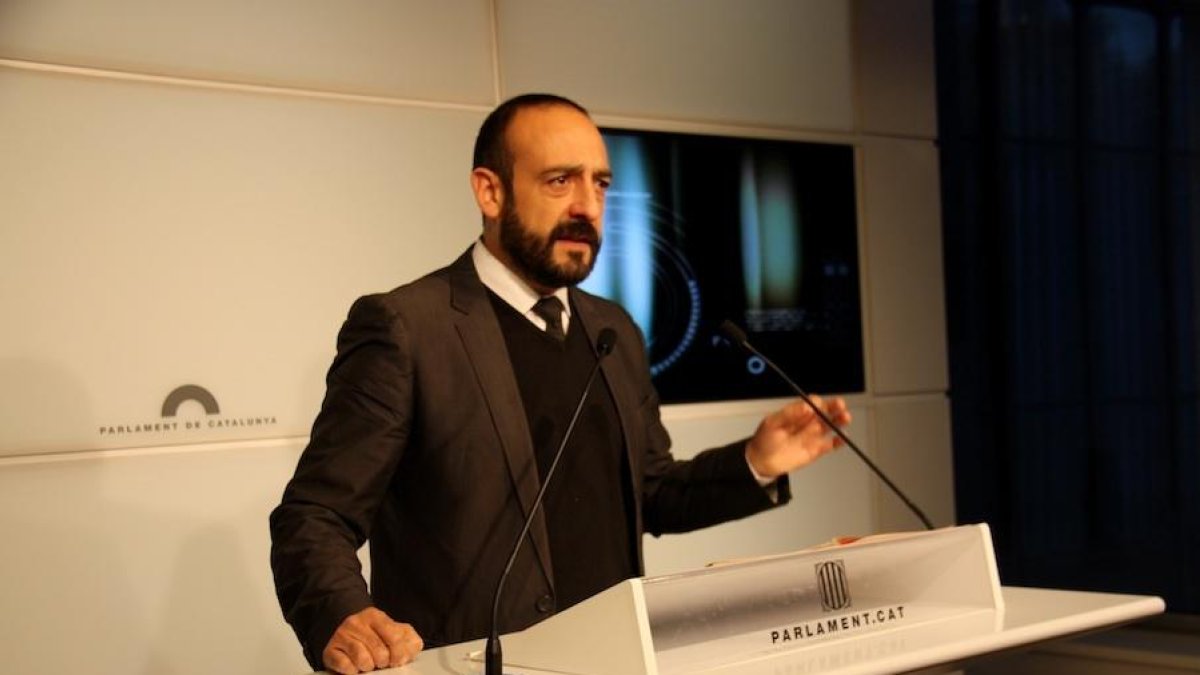 Cs alerta de un posible pacto postelectoral de ERC con el PSC y reclama la participación en unas elecciones «claves»