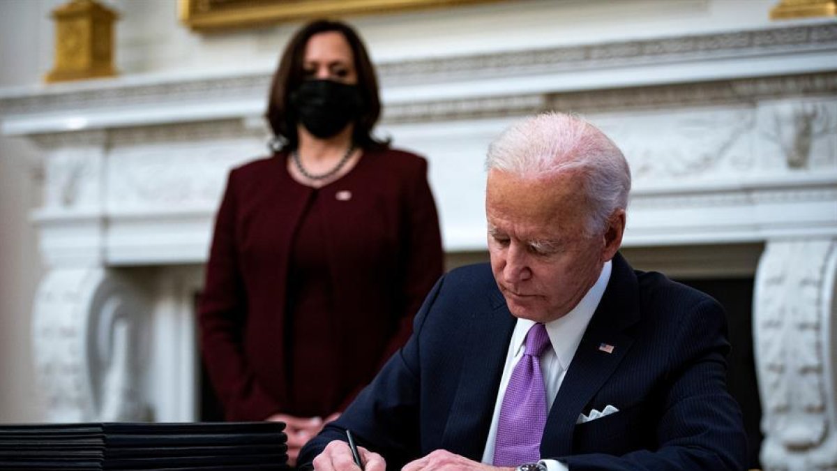 Biden propone a Rusia extender durante cinco años su último tratado nuclear