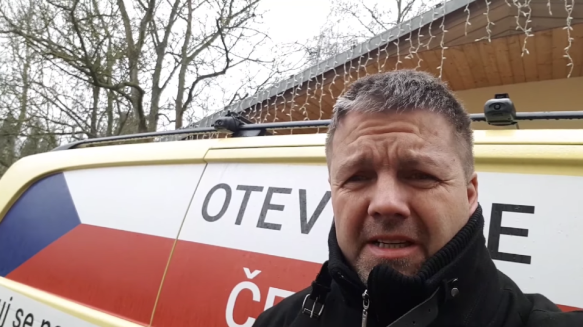 Restauradors txecs s'organitzen en un partit polític per mantenir oberts establiments malgrat la pandèmia