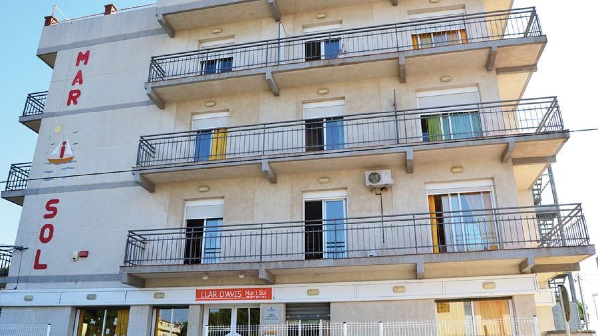 Creixell vacuna sis avis del municipi amb les vacunes que van sobrar d'una residència