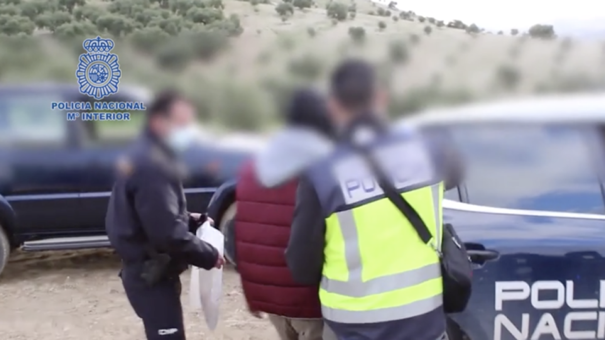 Alliberen a onze persones explotades laboralment que vivien en una nau i sense contacte amb l'exterior