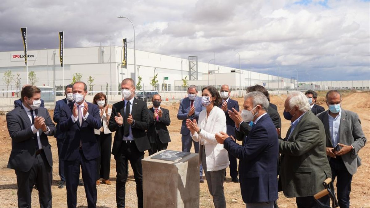 La ministra Reyes Maroto y el presidente del Puerto inauguran las obras de la 'PortTarragona Terminal Guadalajara -Marchamalo'