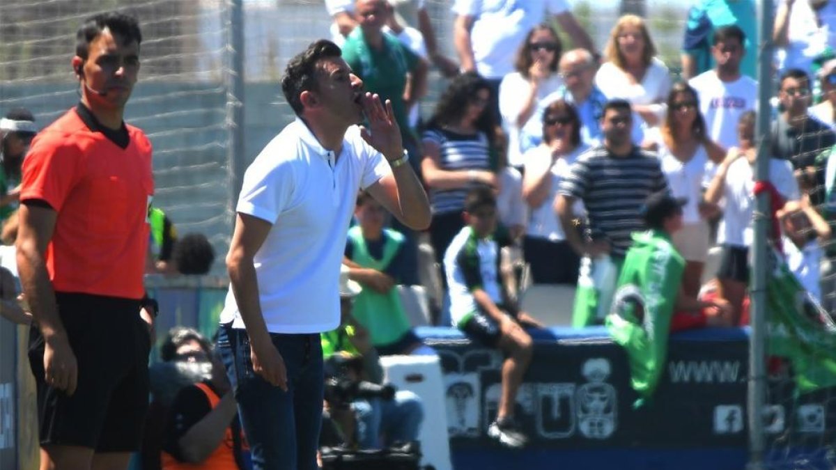 Ivan Ania se situa com a principal candidat a la banqueta del Nàstic
