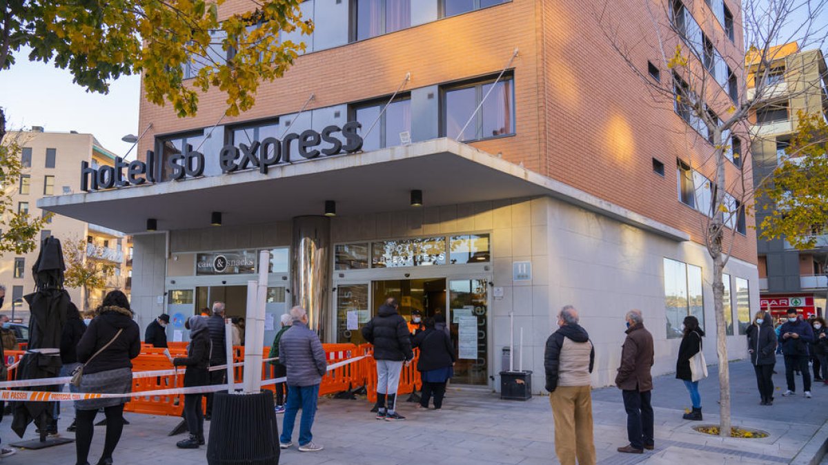 cribado, Tarragona, SB express, hoel Saltd, cornavirus, covid-19