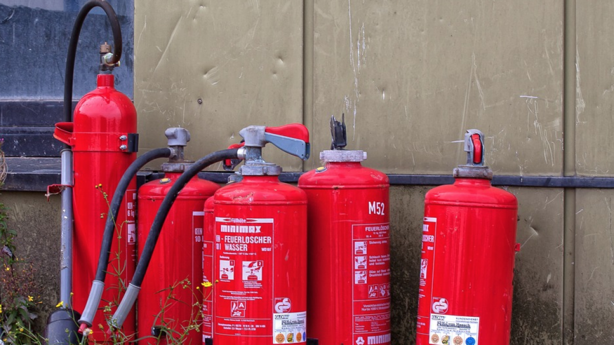 Un extintor, la nueva arma de defensa de los narcotraficantes contra la policía