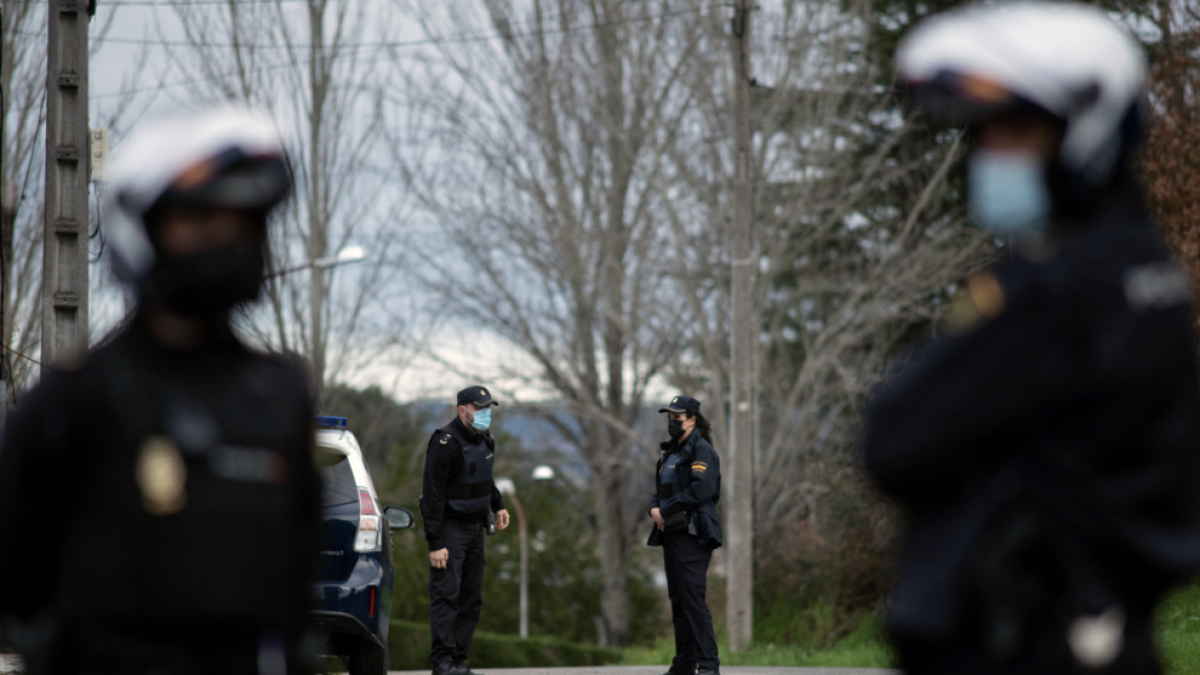 Detingut un home després de matar a una noia de 22 anys i ferir greu al seu xicot