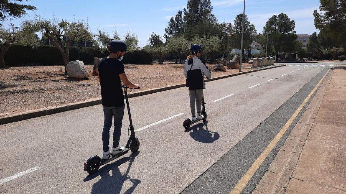 L'ordenança que regula els vehicles de mobilitat personal entra en vigor a Vandellòs i l'Hospitalet