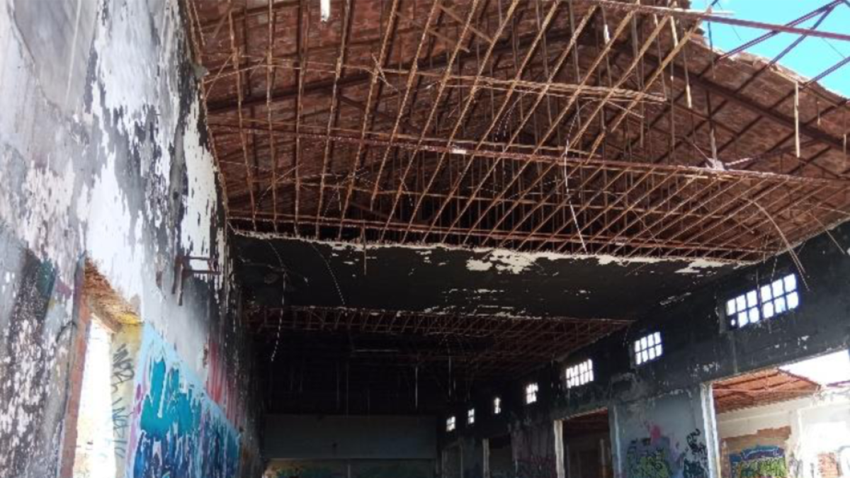 En Comú Podem Reus denuncia que alguns solars s'han «convertit en un punt de deixalleria de brossa»