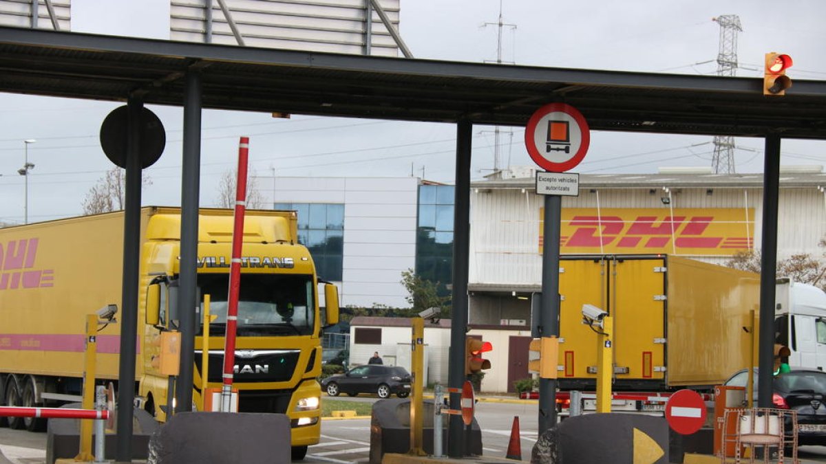 Inspecció de Treball sanciona DHL y debe subcontratistas con cerca de 250.000 euros por cesión ilegal de trabajadores