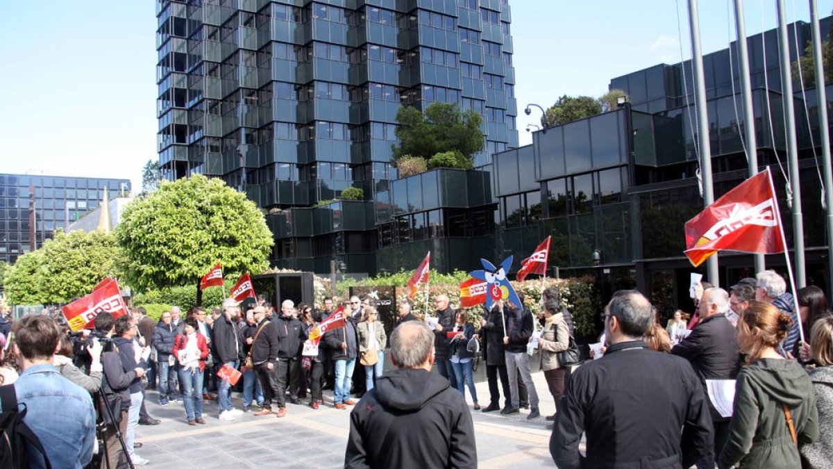 Los empleados de banca, abiertos a movilizarse contra los ERE en CaixaBank y BBVA: «Son un punto de inflexión en la dureza»