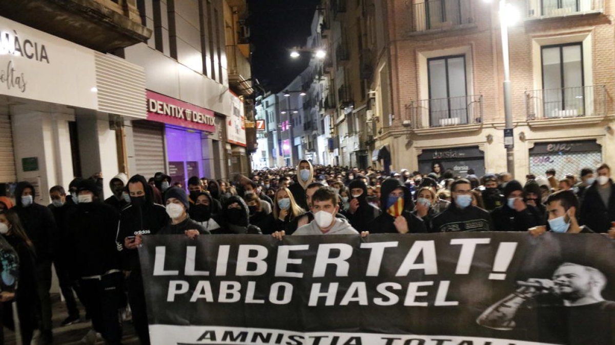 La Plataforma de apoyo a Hasel convoca acciones de protesta a Lleida durante toda la semana para pedir la libertad del rapero