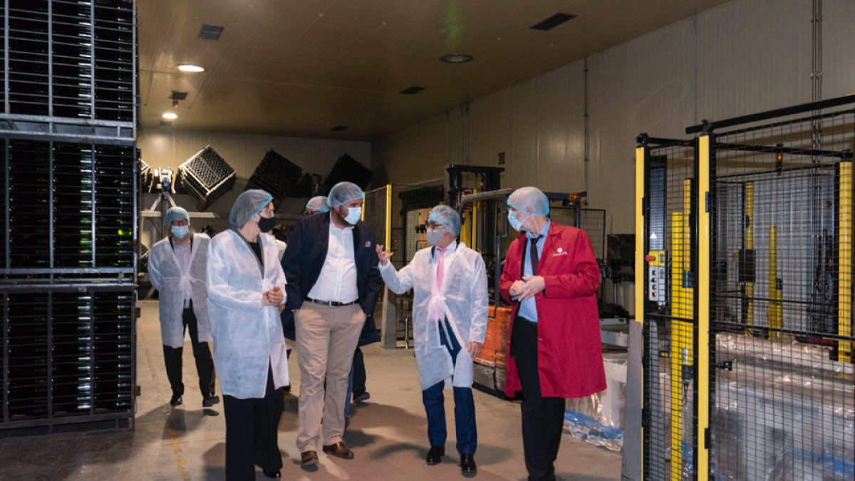 El conseller Tremosa visita la nova seu de Castell d'Or a Vila-rodona