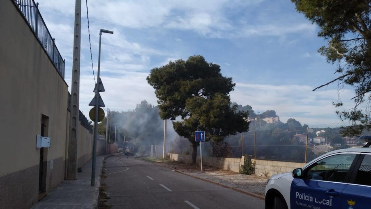 Pequeño incendio de vegetación en Segur de Calafell
