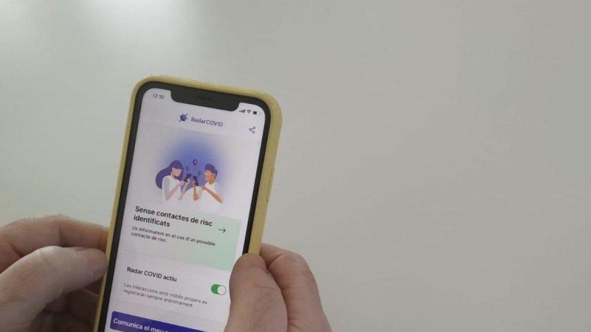 La app Radar Covid detecta casi al doble de contactos estrechos que el rastreo manual