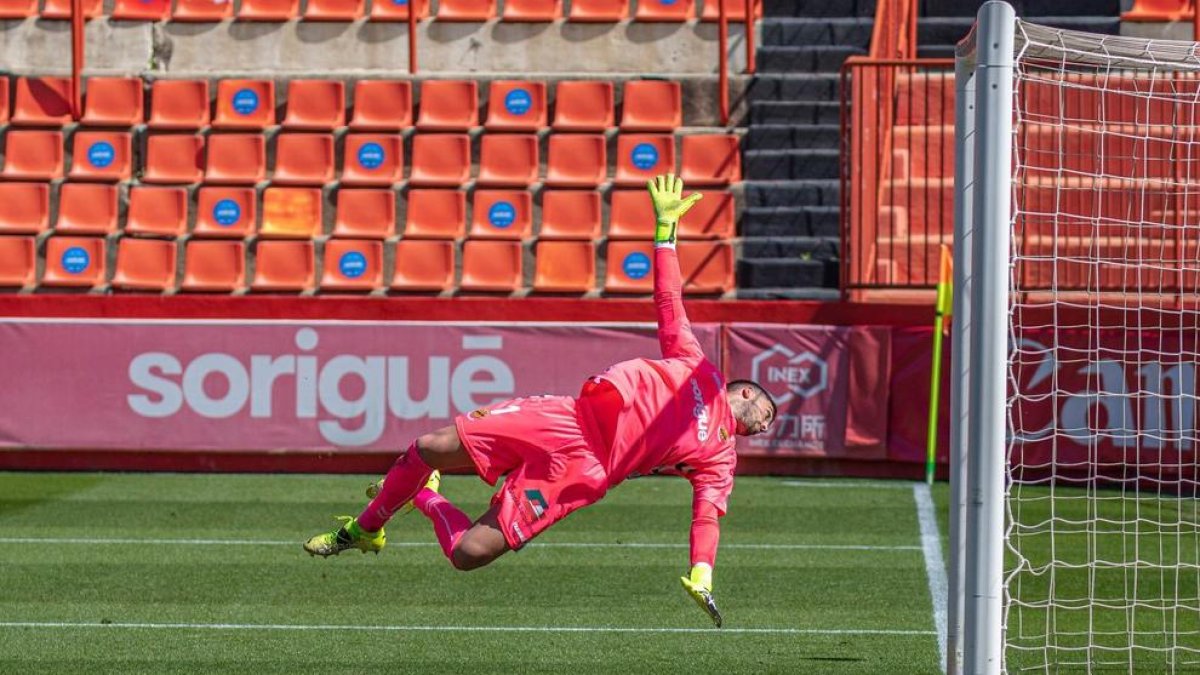 José Aurelio Suárez ja deixa empremta i millora les xifres de Wilfred i de Gonzi a la porteria del Nàstic