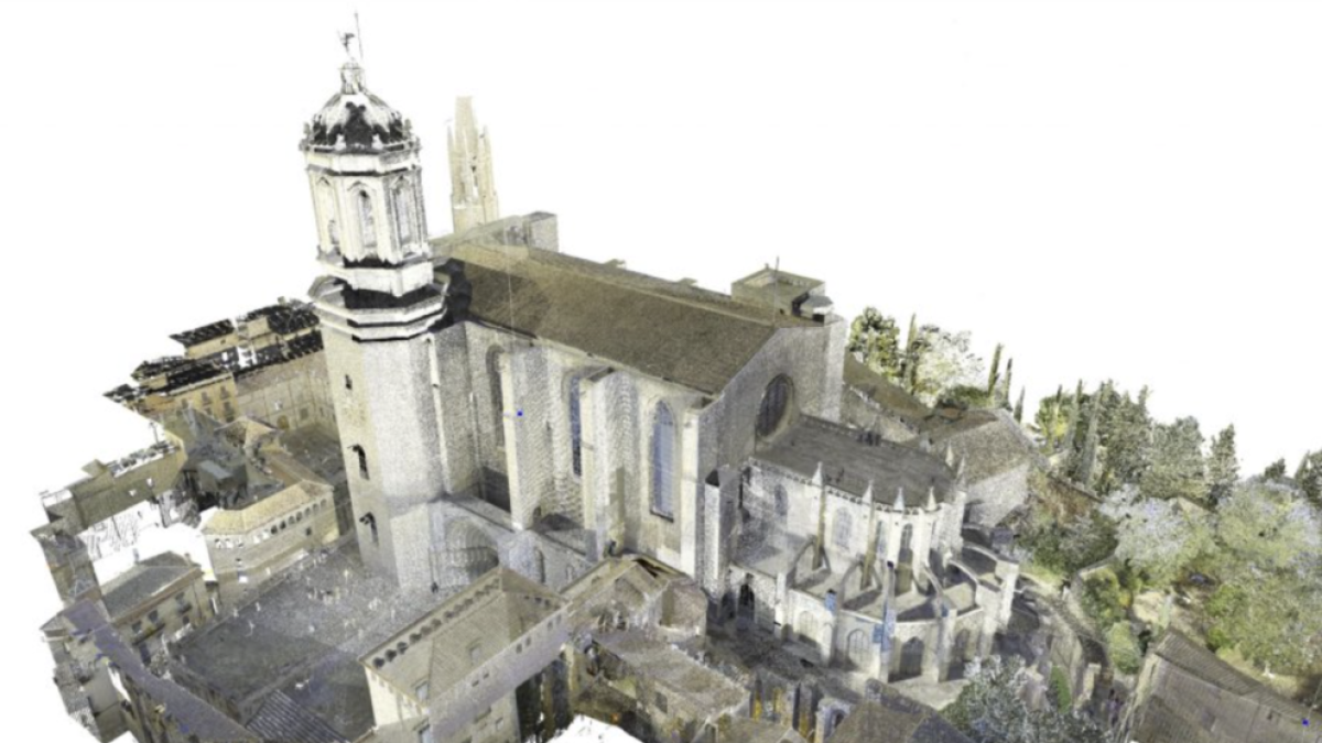 Investigadors de la URV fan un escaneig tridimensional amb làser de les catedrals de Girona i de Mallorca
