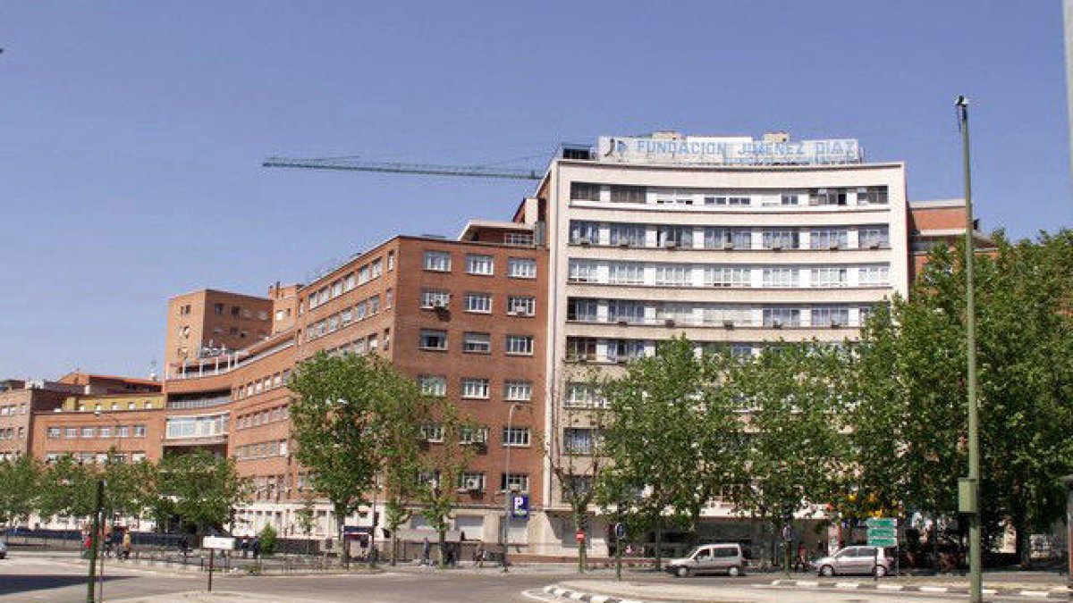 Indemnizan con 13.000 euros a un hombre para operarle de la rodilla equivocada