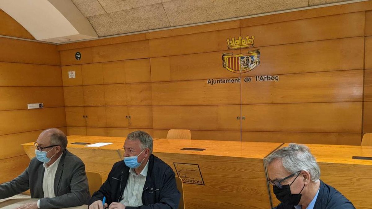 L'Ajuntament de l'Arboç signa un conveni que té per finalitat promoure l'acompanyament a les persones grans