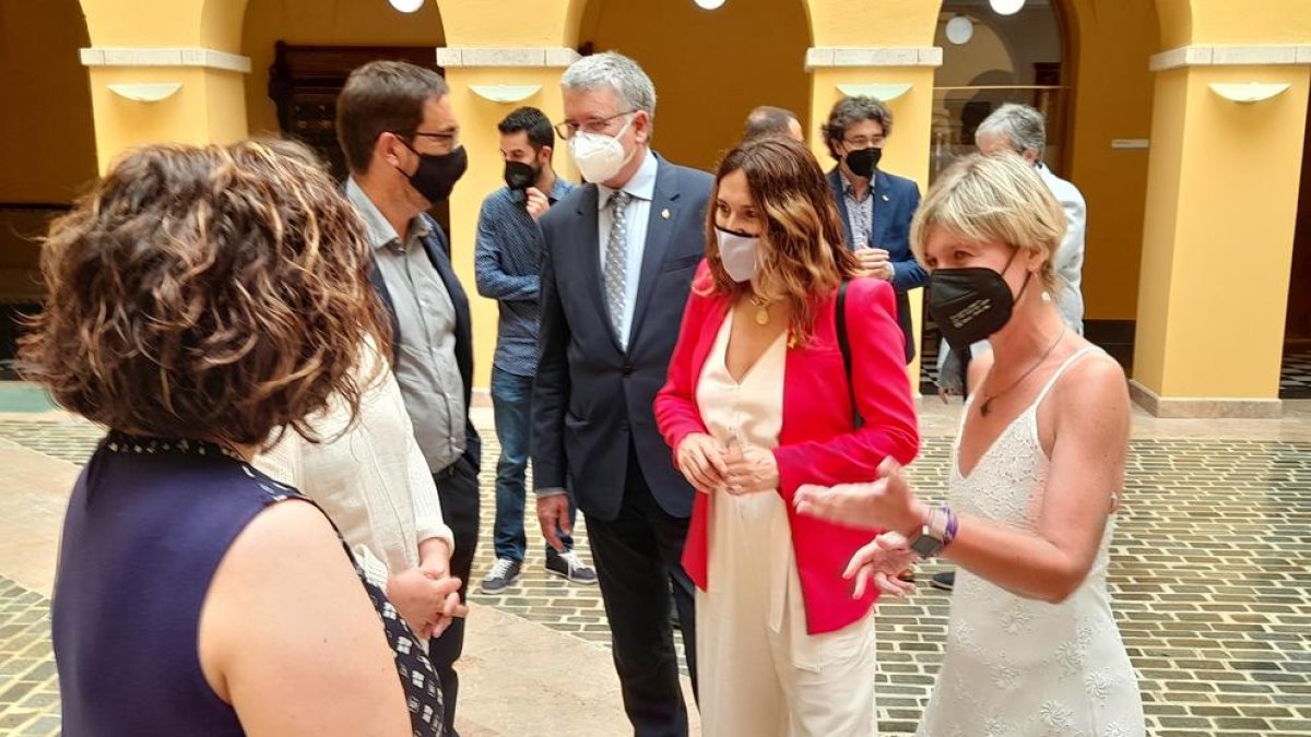 Ajuntament i Generalitat marquen la tardor com a data per donar ús esportiu al pavelló de l'Anella Mediterrània